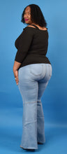 Load image into Gallery viewer, TNT LIGHT BLUE WIDE LEG JEANS